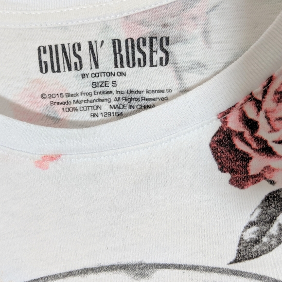Guns N' Roses Rose Print T-shirt - Picture 5 of 5